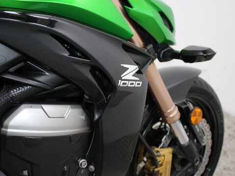 Kawasaki Z1000 ZR1000FEF 15