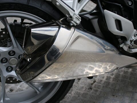 Honda VFR1200F VFR1200FAAE - DCT 17