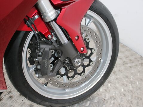 Honda VFR1200F VFR1200FAAE - DCT 18