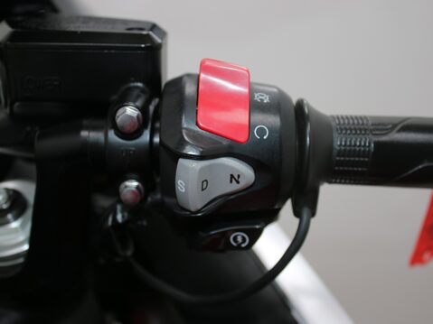 Honda VFR1200F VFR1200FAAE - DCT 23