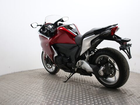 Honda VFR1200F VFR1200FAAE - DCT 9