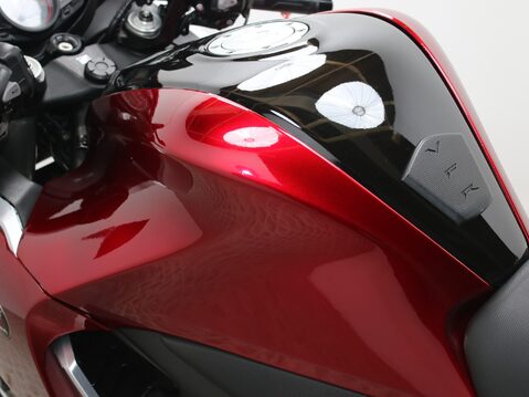 Honda VFR1200F VFR1200FAAE - DCT 15