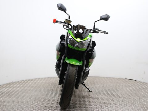 Kawasaki Z1000 ZR1000DDF 5
