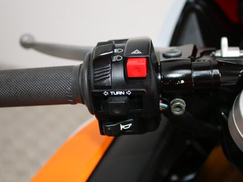 Honda CBR1000RR Fireblade CBR1000RRBE SP 24