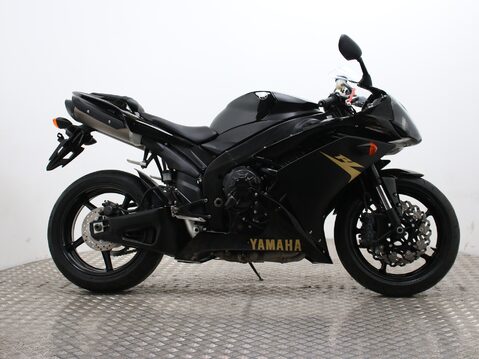 Yamaha R1 YZF R1 