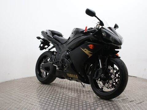 Yamaha R1 YZF R1 3