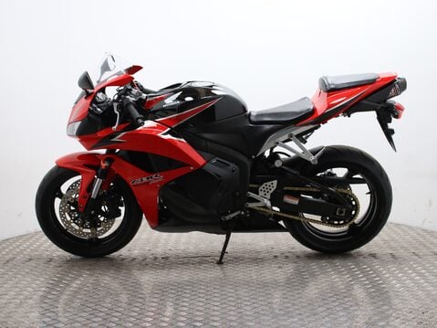 Honda CBR600RR CBR600RR-9 8