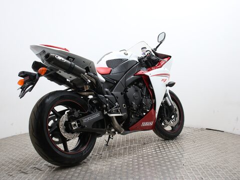 Yamaha R1 YZF R1 12