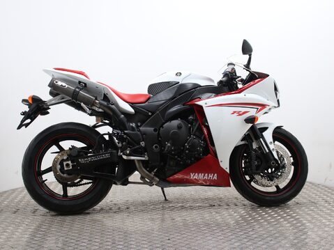 Yamaha R1 YZF R1 