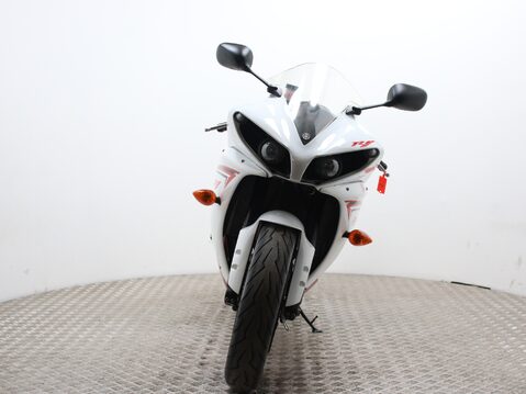 Yamaha R1 YZF R1 5