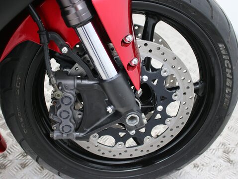 Yamaha R1 YZF-R1 18