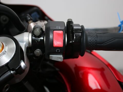 Yamaha R1 YZF-R1 23