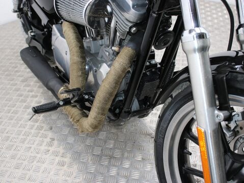 Harley-Davidson XL883 N IRON SPORTSTER SUPERLOW 11