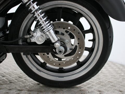 Harley-Davidson XL883 N IRON SPORTSTER SUPERLOW 13