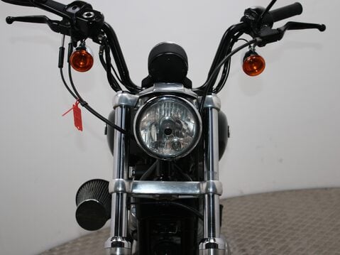 Harley-Davidson XL883 N IRON SPORTSTER SUPERLOW 15