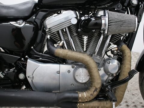 Harley-Davidson XL883 N IRON SPORTSTER SUPERLOW 24
