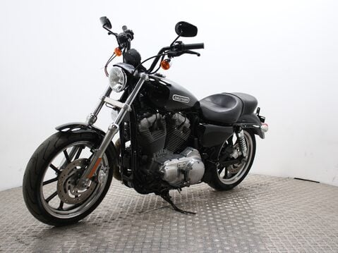Harley-Davidson XL883 N IRON SPORTSTER SUPERLOW 4