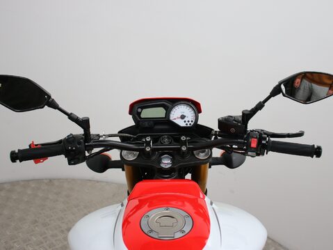 Yamaha FZ 8 FZ-8N 17