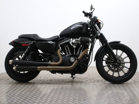 Harley-Davidson Sportster XL883N IRON 