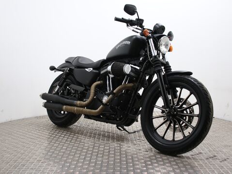 Harley-Davidson Sportster XL883N IRON 3
