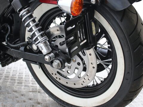 Harley-Davidson Sportster XL883N IRON 21