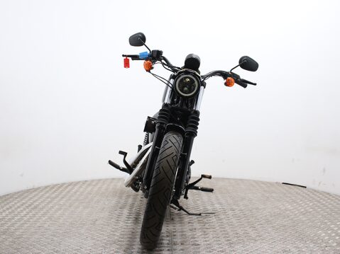 Harley-Davidson Sportster XL883N IRON 5