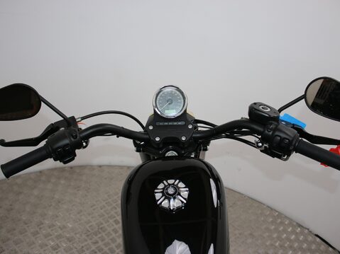 Harley-Davidson Sportster XL883N IRON 14