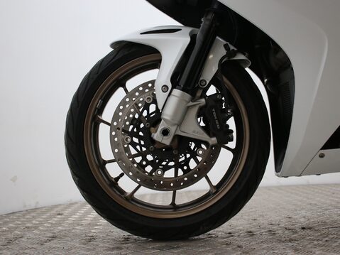 Honda VFR800F VFR 800 F-E 35