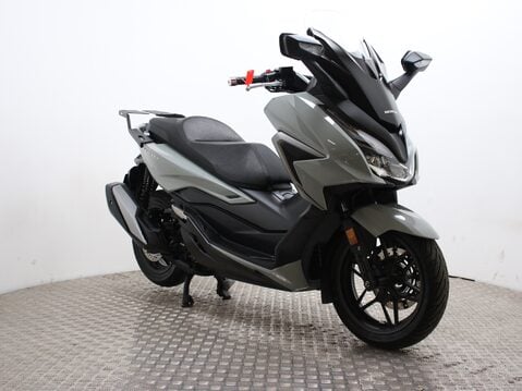 Honda Forza NSS 350 A-N 3