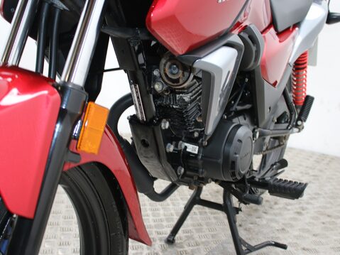 Honda CB CBF 125 M-M 17