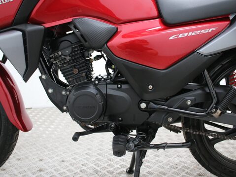 Honda CB CBF 125 M-M 37