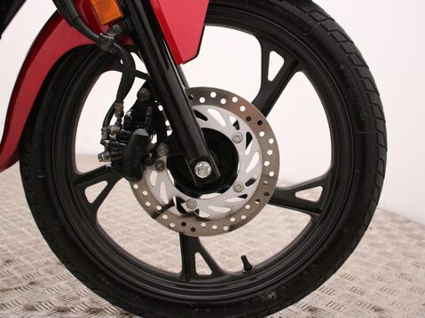Honda CB CBF 125 M-M 39