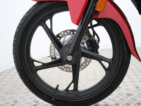Honda CB CBF 125 M-M 40