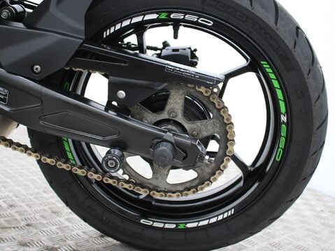 Kawasaki Z650 20