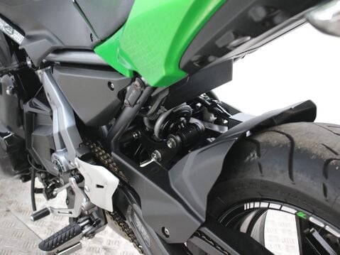 Kawasaki Z650 24