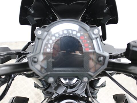 Kawasaki Z650 26