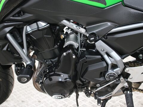Kawasaki Z650 37
