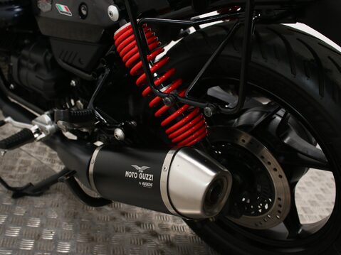 Moto Guzzi V7 V7 STONE SPECIAL EDITION 25