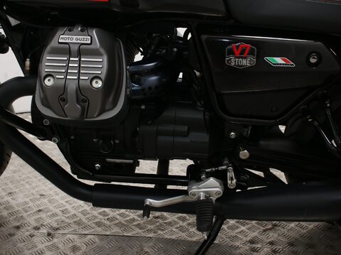 Moto Guzzi V7 V7 STONE SPECIAL EDITION 33