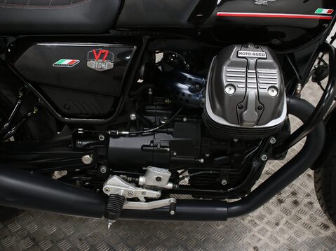 Moto Guzzi V7 V7 STONE SPECIAL EDITION 34