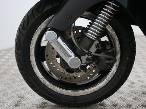 Piaggio Vespa GTS 300 VESPA GTS 300 TOURING ABS 34