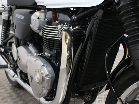 Triumph Thruxton 1200 THRUXTON 1200 18