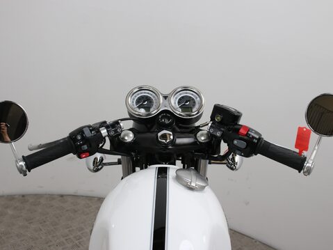 Triumph Thruxton 1200 THRUXTON 1200 14