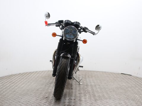 Triumph Thruxton 1200 THRUXTON 1200 5