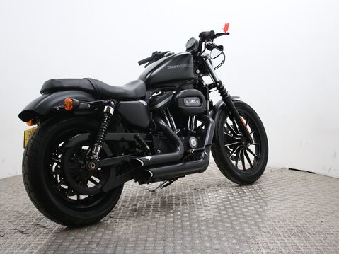 Harley-Davidson Sportster XL 883 N IRON 12