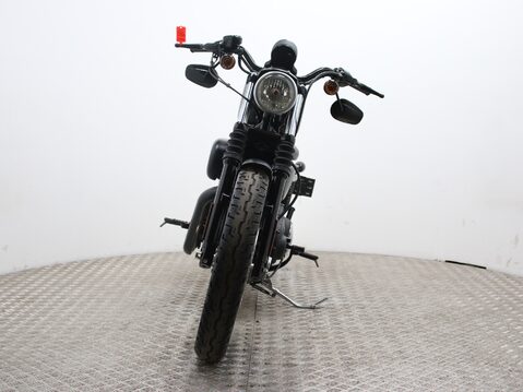 Harley-Davidson Sportster XL 883 N IRON 5