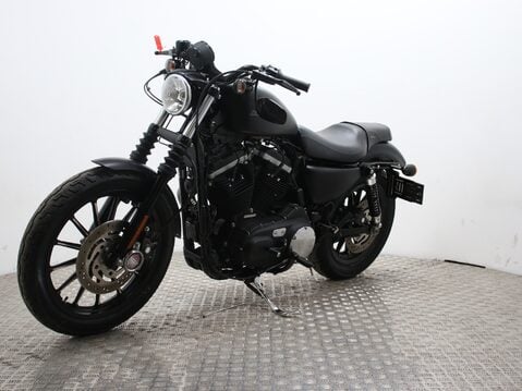 Harley-Davidson Sportster XL 883 N IRON 6