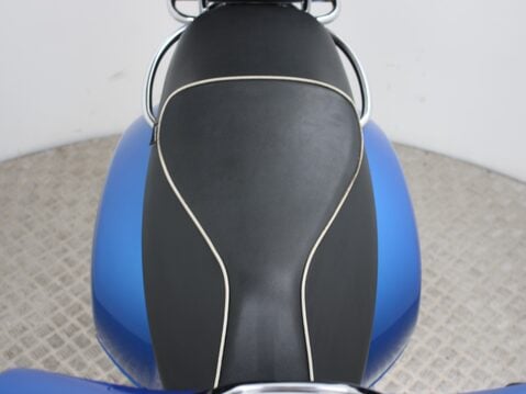 Piaggio Vespa GTS 300 VESPA GTS 300 SUPER ABS 17