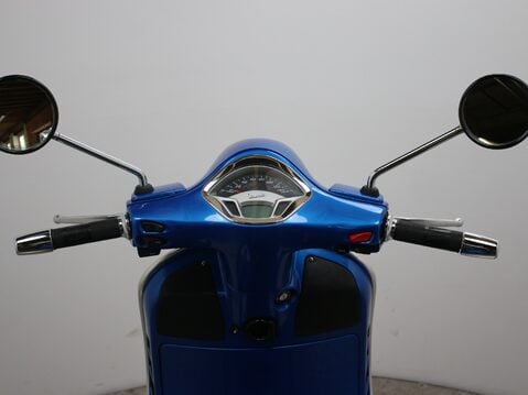 Piaggio Vespa GTS 300 VESPA GTS 300 SUPER ABS 14