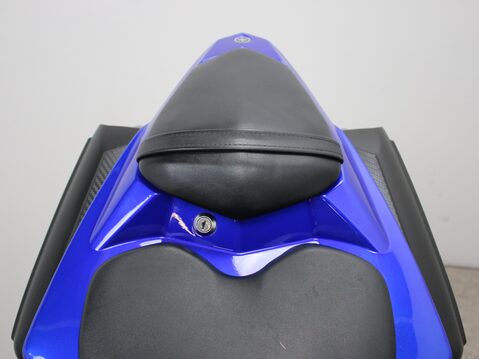 Yamaha R1 YZF-R1 26